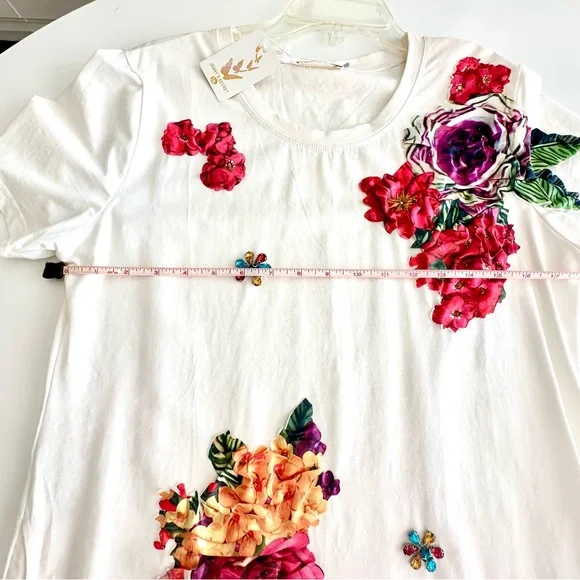 White Dress/ Tunic - Stone & Floral Satin Appliqué. NWT - M/L - Picture 5 of 11